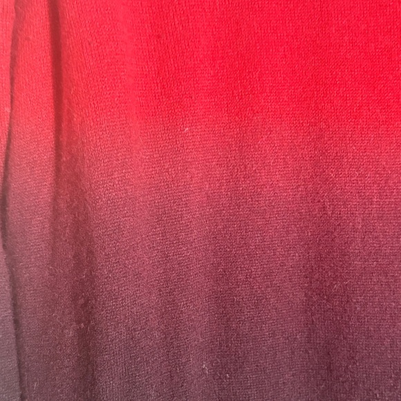 Neiman Marcus Red and Black Ombre Sweater Cashmere - Picture 3 of 5